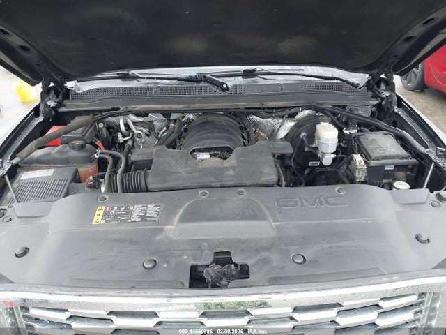 2018 GMC YUKON XL 1GKS2HKJ9JR225283 Photo 9