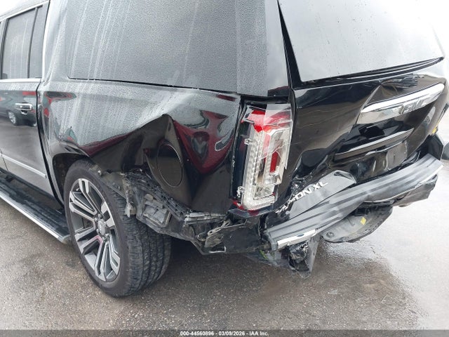 1GKS2HKJ9JR225283 GMC YUKON XL DENALI