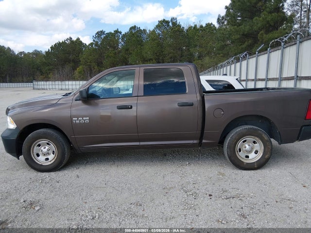 Продаж на аукціоні авто 2018 Ram 1500 Tradesman  4x4 5'7 Box, vin: 1C6RR7KG2JS323110, номер лоту: 44560901