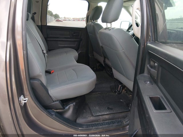 Продаж на аукціоні авто 2018 Ram 1500 Tradesman  4x4 5'7 Box, vin: 1C6RR7KG2JS323110, номер лоту: 44560901