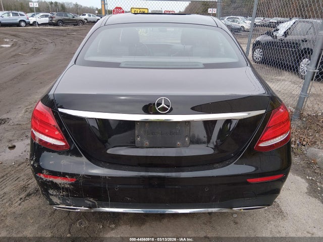 44560918 :رقم المزاد ، WDDZF4KB0HA021194 vin ، 2017 Mercedes-benz E 300 4matic مزاد بيع