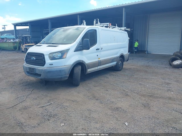 44560951 :رقم المزاد ، 1FTNE1ZV3FKB13515 vin ، 2015 Ford Transit-150 مزاد بيع