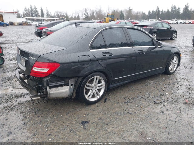 2012 Mercedes-benz C 300 Sport 4matic მანქანა იყიდება აუქციონზე, vin: WDDGF8BBXCA729203, აუქციონის ნომერი: 44560982