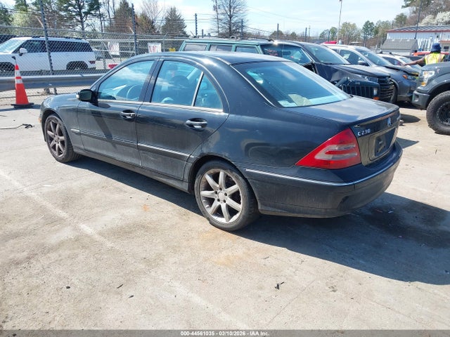 44561035 :رقم المزاد ، WDBRF40J83F420238 vin ، 2003 Mercedes-benz C 230 Kompressor Sport مزاد بيع