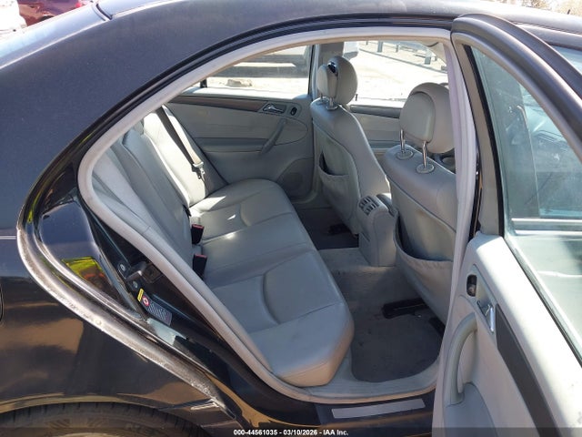 44561035 :رقم المزاد ، WDBRF40J83F420238 vin ، 2003 Mercedes-benz C 230 Kompressor Sport مزاد بيع