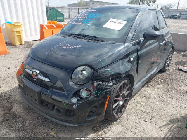 2015 Fiat 500 Abarth მანქანა იყიდება აუქციონზე, vin: 3C3CFFFHXFT550074, აუქციონის ნომერი: 44561054
