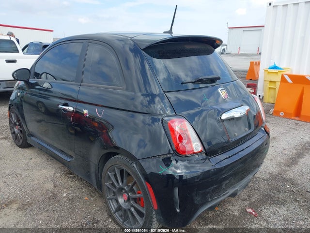 2015 Fiat 500 Abarth მანქანა იყიდება აუქციონზე, vin: 3C3CFFFHXFT550074, აუქციონის ნომერი: 44561054