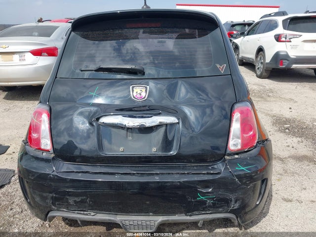 2015 Fiat 500 Abarth მანქანა იყიდება აუქციონზე, vin: 3C3CFFFHXFT550074, აუქციონის ნომერი: 44561054