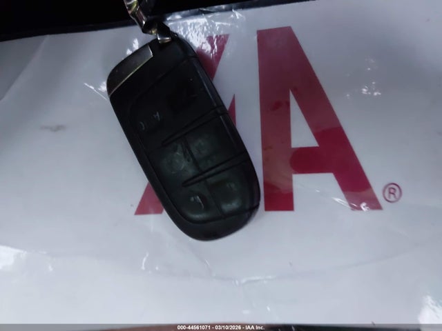 Продажа на аукционе авто 2017 Jeep Renegade Latitude Fwd, vin: ZACCJABB2HPG33104, номер лота: 44561071