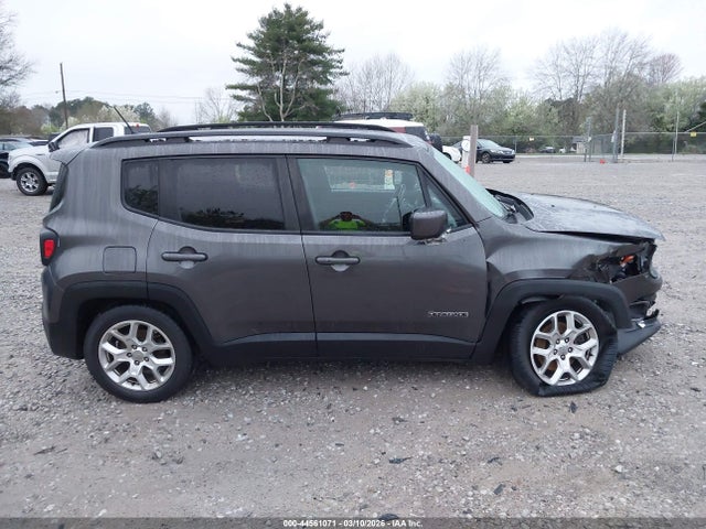 Продажа на аукционе авто 2017 Jeep Renegade Latitude Fwd, vin: ZACCJABB2HPG33104, номер лота: 44561071