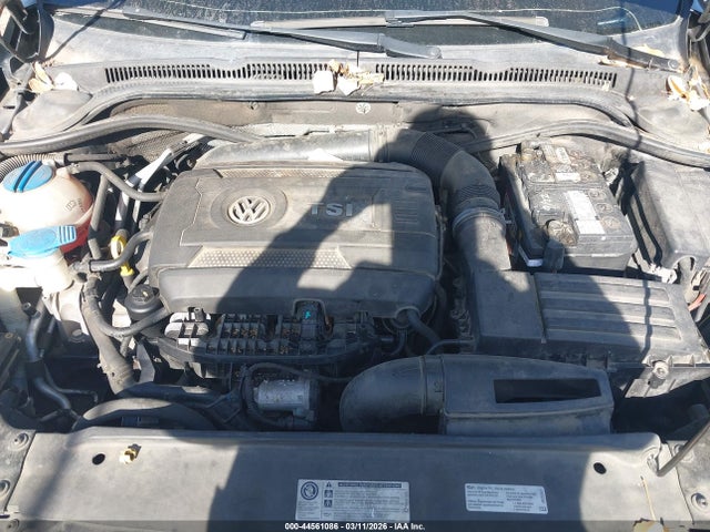 3VWD07AJ9EM371189 Volkswagen Jetta 1.8t Se
