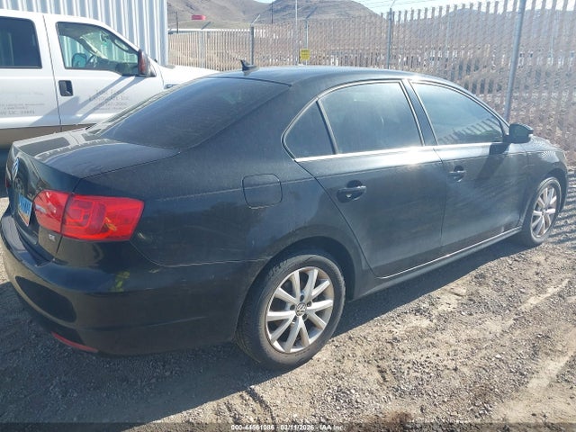 3VWD07AJ9EM371189 Volkswagen Jetta 1.8t Se