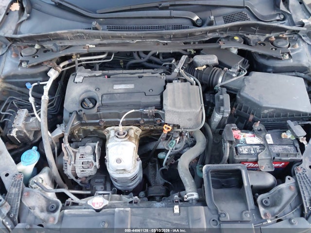 44561128 :رقم المزاد ، 1HGCR2F10HA119673 vin ، 2017 Honda Accord Sport Se مزاد بيع