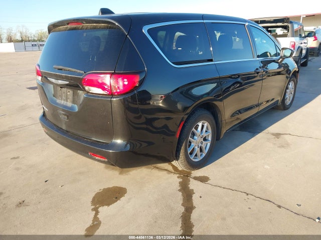 2023 CHRYSLER VOYAGER 2C4RC1CG4PR557779 Photo 3