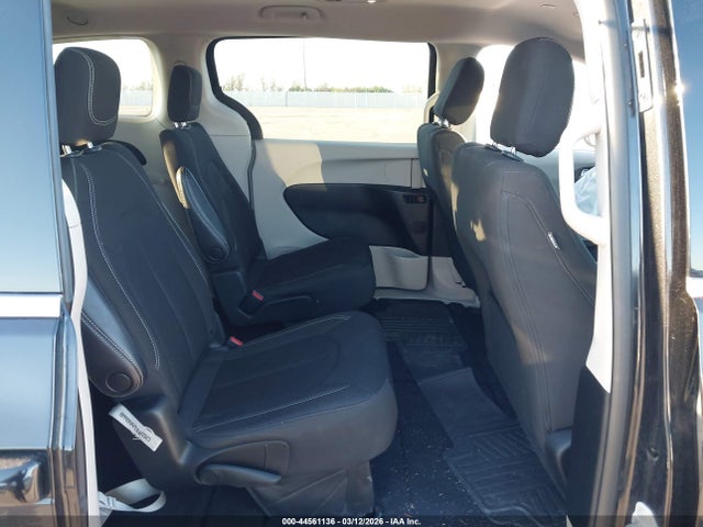 2023 CHRYSLER VOYAGER 2C4RC1CG4PR557779 Photo 7
