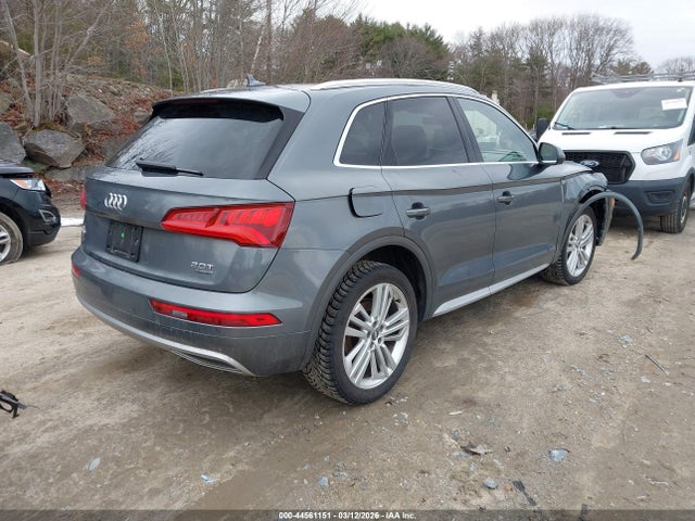 2018 Audi Q5 2.0t Premium/2.0t Tech Premium მანქანა იყიდება აუქციონზე, vin: WA1CNAFY6J2186614, აუქციონის ნომერი: 44561151