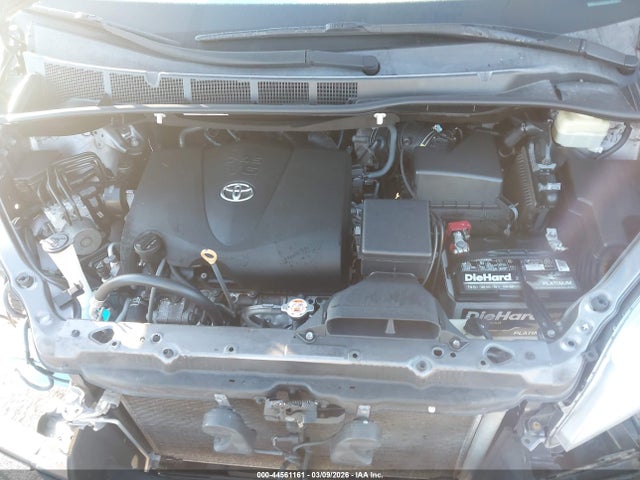 2017 TOYOTA SIENNA 5TDKZ3DC7HS896004 Photo 9