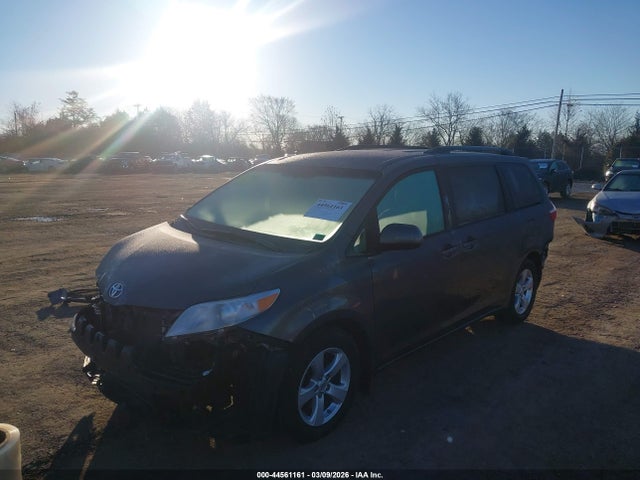 2017 TOYOTA SIENNA 5TDKZ3DC7HS896004 Photo 1