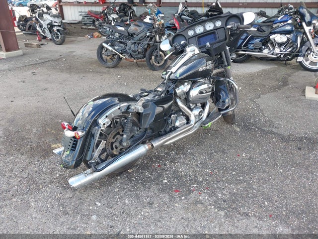 2023 HARLEY-DAVIDSON FLHX 1HD1KBC15PB617633 Photo 3