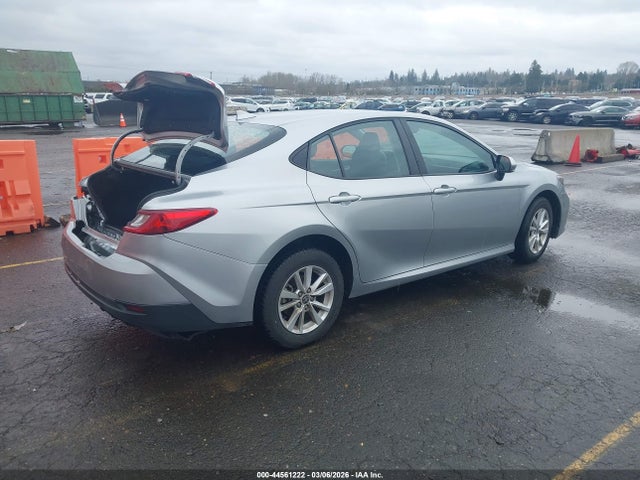 Toyota CAMRY LE 2025 4T1DAACK7SU010890 Image 4