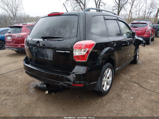 44561227 :رقم المزاد ، JF2SJADC4FH581921 vin ، 2015 Subaru Forester 2.5i Premium مزاد بيع