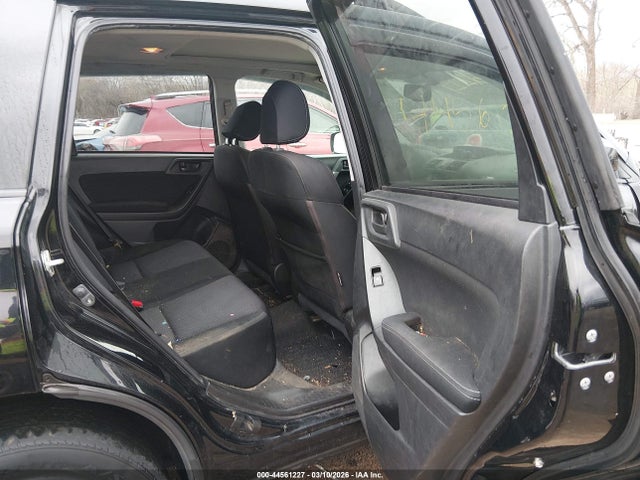 44561227 :رقم المزاد ، JF2SJADC4FH581921 vin ، 2015 Subaru Forester 2.5i Premium مزاد بيع