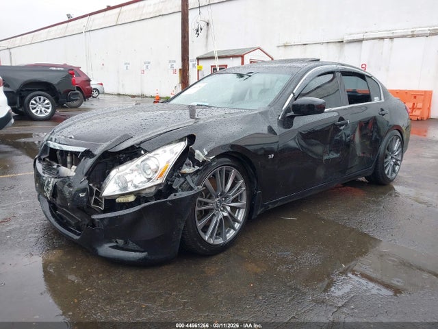 JN1CV6AR1FM650796 Infiniti Q40