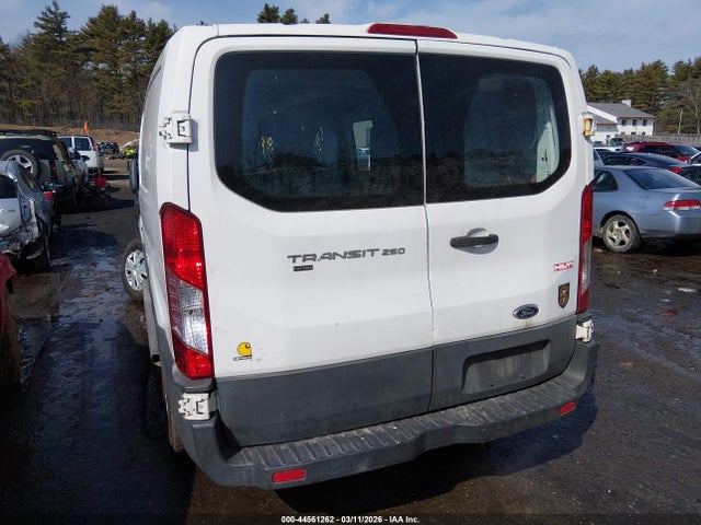 1FTNR1ZM2FKB02310 Ford Transit-250