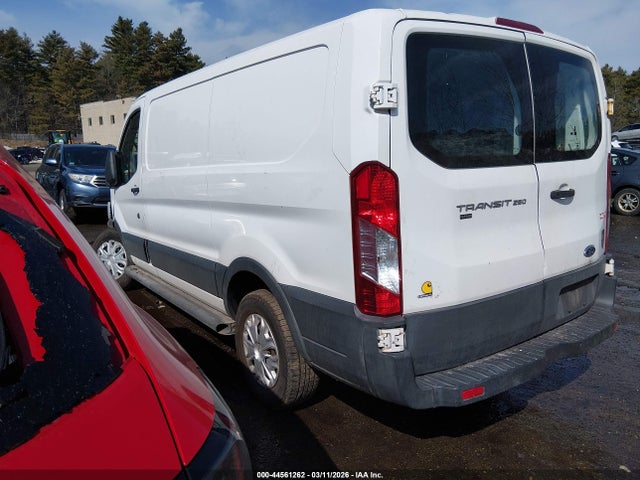 1FTNR1ZM2FKB02310 Ford Transit-250