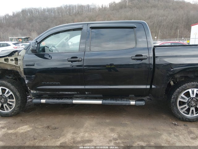 44561293 :رقم المزاد ، 5TFDW5F13KX807085 vin ، 2019 Toyota Tundra Sr5 5.7l V8 مزاد بيع