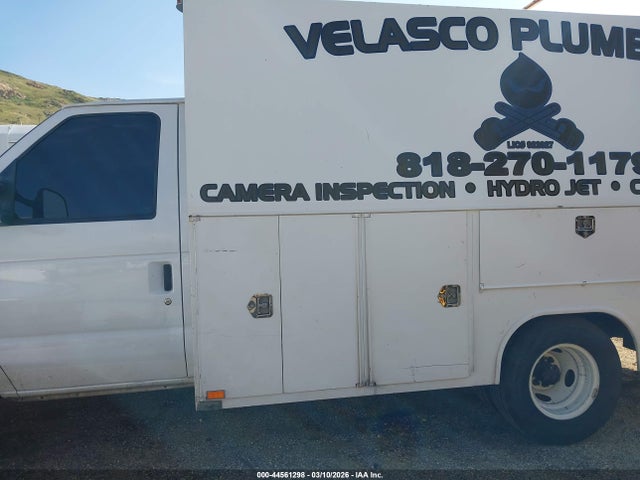 Ford E-350 Cutaway 2018 1FDWE3F64JDC36844 Image 18