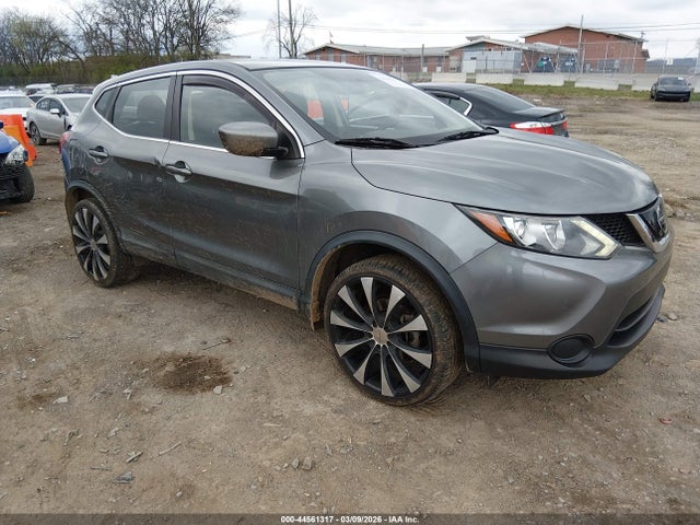 Nissan Rogue Sport S 2018 JN1BJ1CP9JW500597 главное изображение