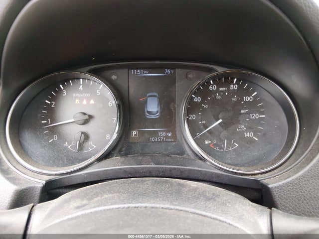 JN1BJ1CP9JW500597 Nissan Rogue Sport S