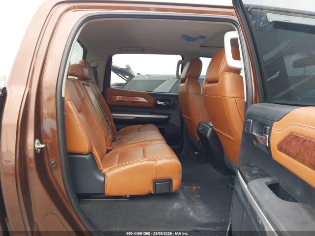 Продажа на аукционе авто 2015 Toyota Tundra Platinum 5.7l V8, vin: 5TFAY5F12FX428288, номер лота: 44561369