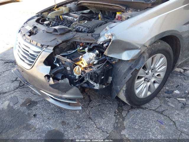 2012 CHRYSLER 200 1C3CCBAB3CN292108 Photo 5