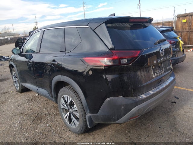44561426 :رقم المزاد ، 5N1AT3BB1MC806814 vin ، 2021 Nissan Rogue Sv Intelligent Awd مزاد بيع