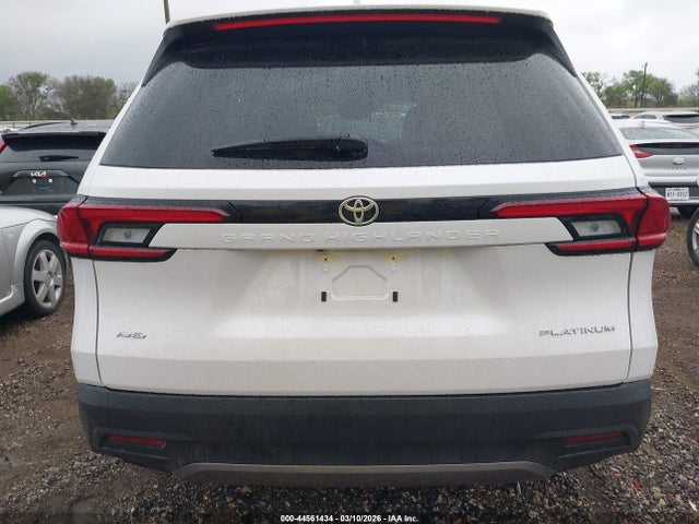 Toyota Grand Highlander Platinum 2026 5TDAAAB53TS127066 Image 16