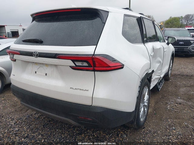 Toyota Grand Highlander Platinum 2026 5TDAAAB53TS127066 Image 4