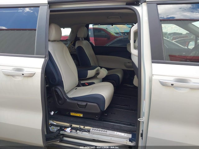44561442 :رقم المزاد ، KNDNC5K32T6574196 vin ، 2026 Kia Carnival Mpv Ex مزاد بيع