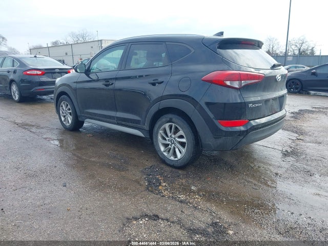 KM8J3CA46JU696898 Hyundai TUCSON SEL