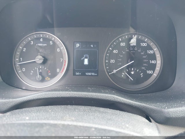 KM8J3CA46JU696898 Hyundai TUCSON SEL