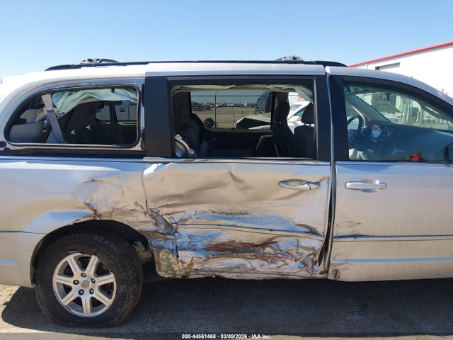 44561468 :رقم المزاد ، 2A8HR54P88R610896 vin ، 2008 Chrysler Town & Country Touring مزاد بيع