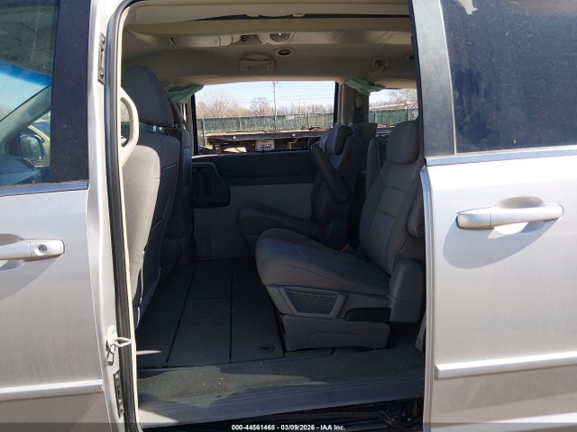 44561468 :رقم المزاد ، 2A8HR54P88R610896 vin ، 2008 Chrysler Town & Country Touring مزاد بيع