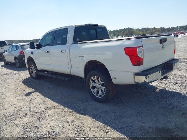2016 NISSAN TITAN XD 1N6BA1F24GN503304 Photo 2