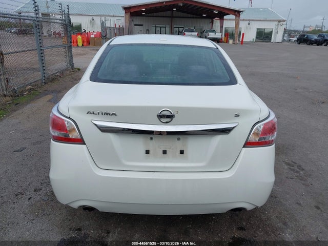 1N4AL3AP3FN389064 Nissan Altima 2.5 S