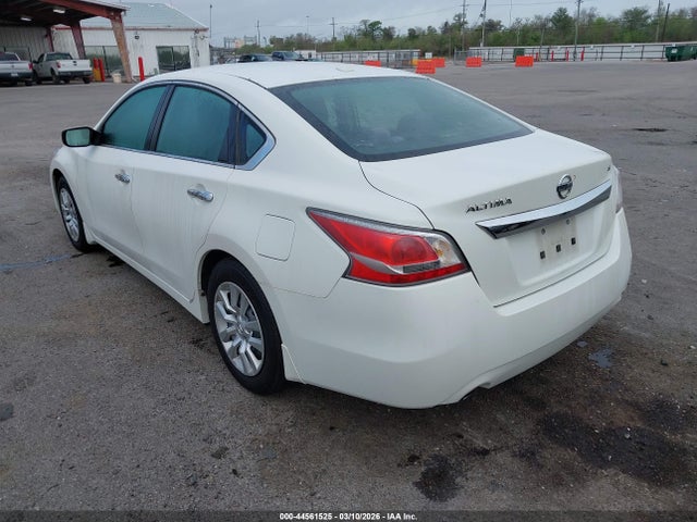 1N4AL3AP3FN389064 Nissan Altima 2.5 S
