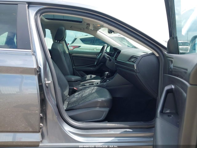 44561530 :رقم المزاد ، 3VWE57BU4KM106173 vin ، 2019 Volkswagen Jetta 1.4t Sel مزاد بيع