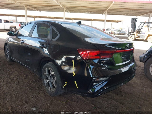3KPF24AD5KE082105 KIA Forte Lxs