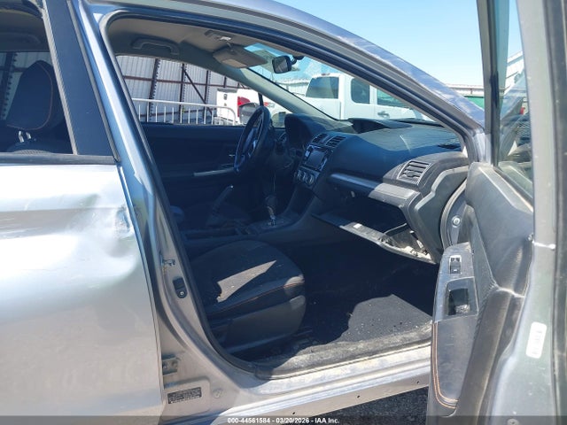 44561584 :رقم المزاد ، JF2GPABC4H8222207 vin ، 2017 Subaru Crosstrek 2.0i Premium مزاد بيع