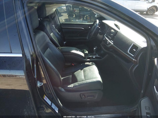 2015 TOYOTA HIGHLANDER 5TDDKRFH0FS224677 Photo 4